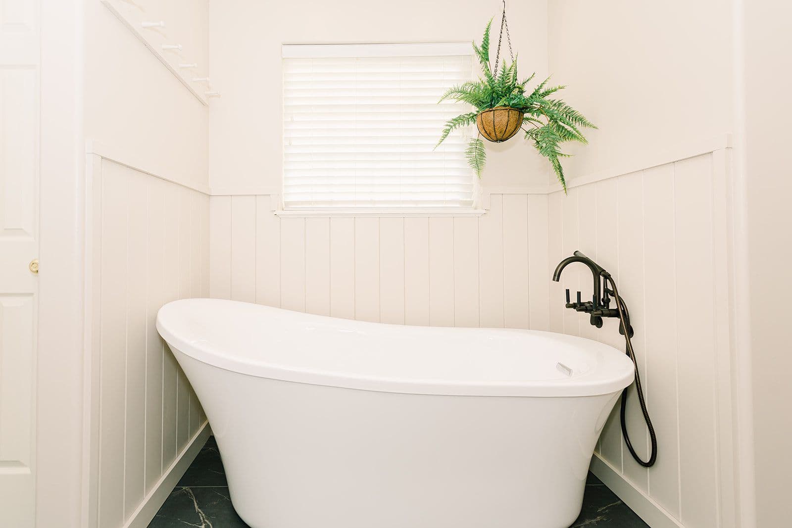Bathtub & Shower